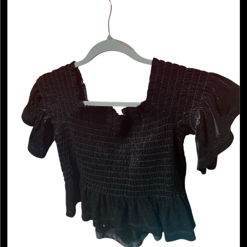 Beautiful brand, new velvet ladies top XL size from Nordstrom Retails 45+ tax.